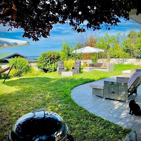 Dharma Horse Shelter Bungalows & Farmping Siófok Esterno foto
