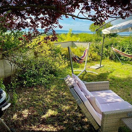 Dharma Horse Shelter Bungalows & Farmping Siófok Esterno foto