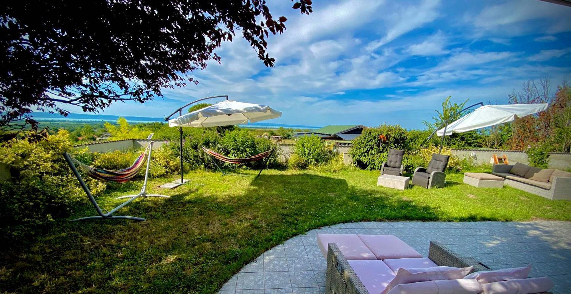 Dharma Horse Shelter Bungalows & Farmping Siófok Esterno foto
